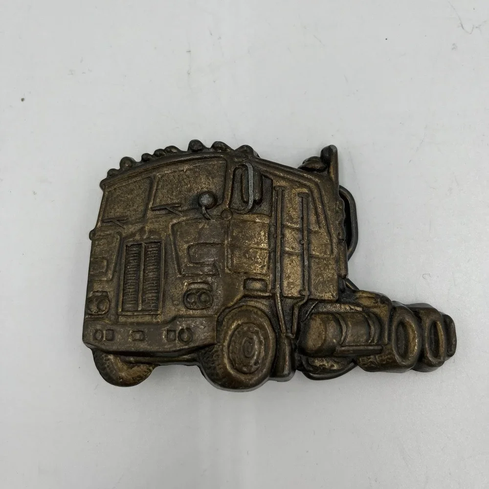 Rare Vintage SOLID BRASS Belt Buckle MAC TRUCK Semi‎